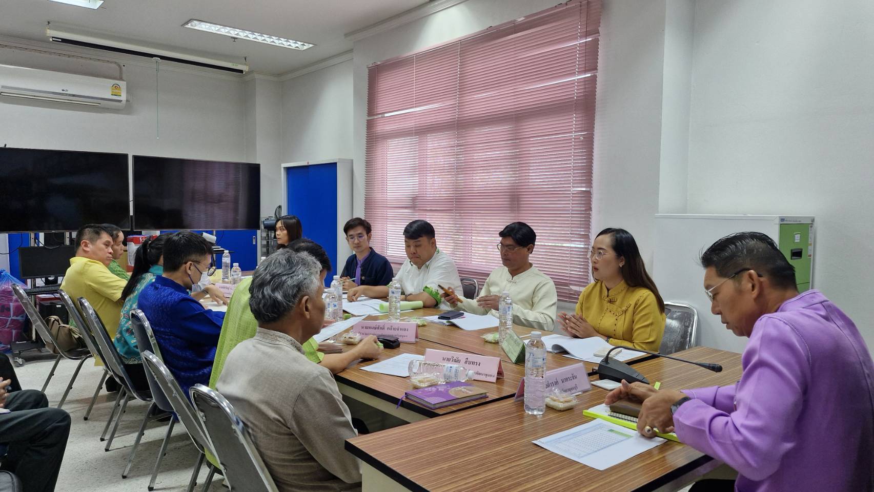 พช.กาญจนบุรี ร่วมโครงการประเมินผลการดำเนินงานของกรมการพัฒนาชุมชน ประจำปี 2568 กิจกรรมจัดเก็บข้อมูลจัดทำเครื่องมือประเมินผล ประจำปี 2568