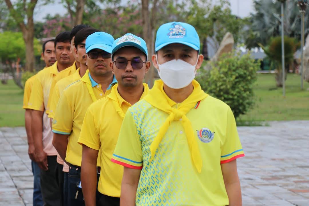 พช.กาญจนบุรี ร่วมกิจกรรมจิตอาสาพระราชทาน ร่วมทำกิจกรรมจิตอาสาพัฒนา เนื่องในโอกาสวันที่ระลึกพระบาทสมเด็จพระพุทธเลิศหล้านภาลัย