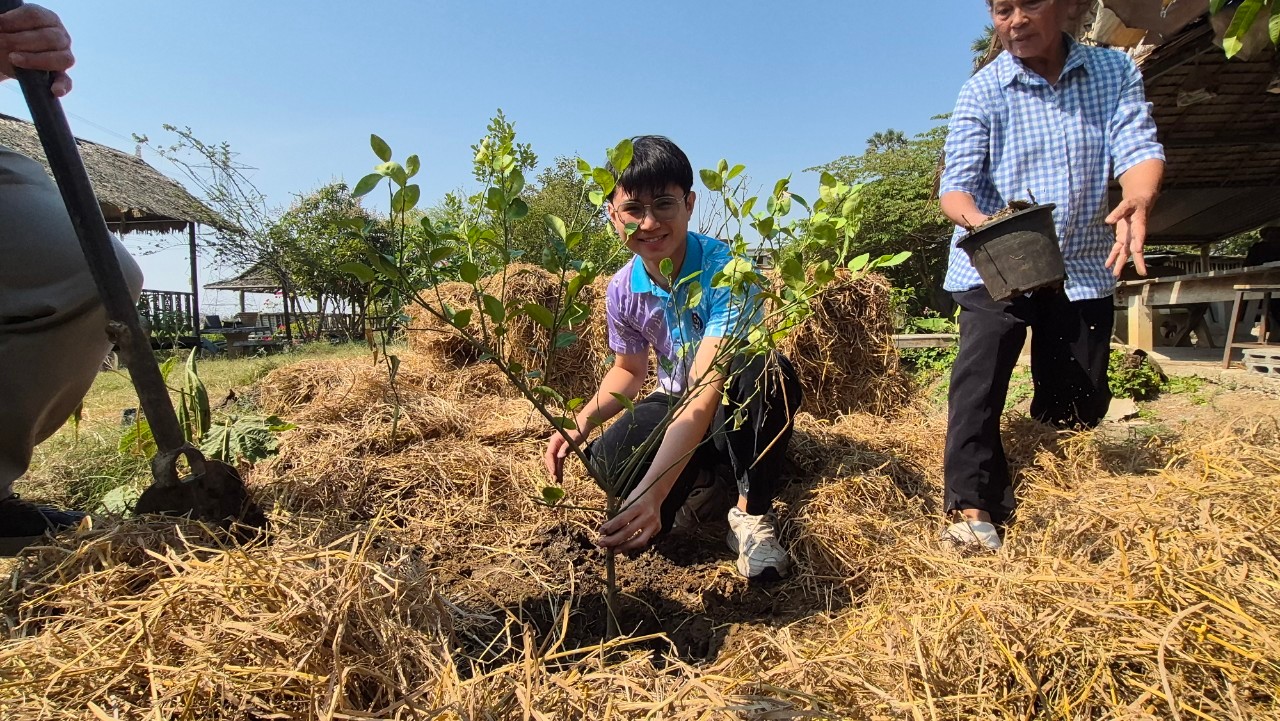 พจ. กาญจนบุรี จัดทีมปฏิบัติการลงพื้นที่นิเทศ ติดตาม การดำเนินงานของสำนักงานพัฒนาชุมชนอำเภอ ประจำปีงบประมาณ พ.ศ. 2568 รอบไตรมาส 1 – 2 ในพื้นที่อำเภอท่ามะกา