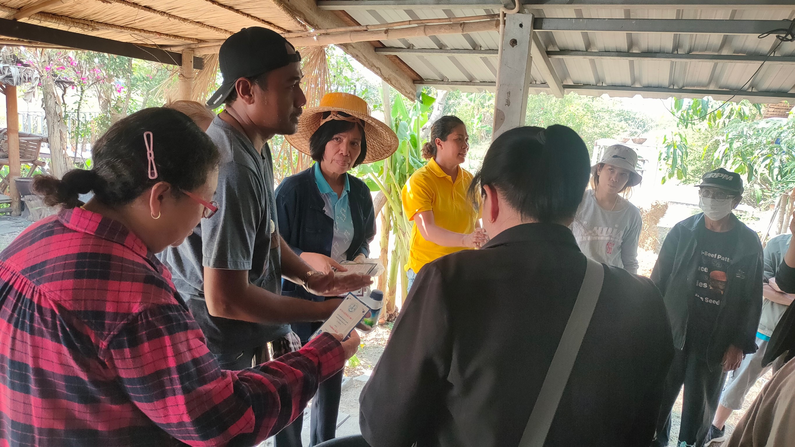 พจ. กาญจนบุรี จัดทีมปฏิบัติการลงพื้นที่นิเทศ ติดตาม การดำเนินงานของสำนักงานพัฒนาชุมชนอำเภอ ประจำปีงบประมาณ พ.ศ. 2568 รอบไตรมาส 1 – 2 ในพื้นที่อำเภอท่ามะกา