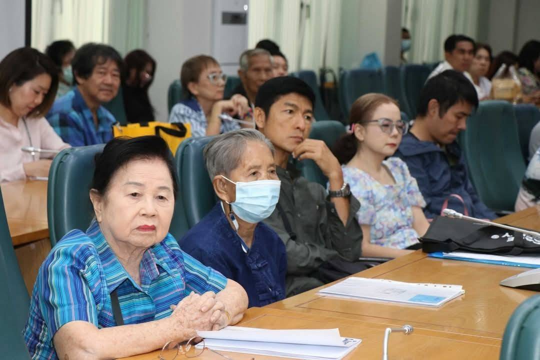 พช. กาญจนบุรี จัดประชุมคัดสรรสุดยอดผลิตภัณฑ์ OTOP เด่น จังหวัด (Provincial Star OTOP : PSO) ปี พ.ศ. 2568