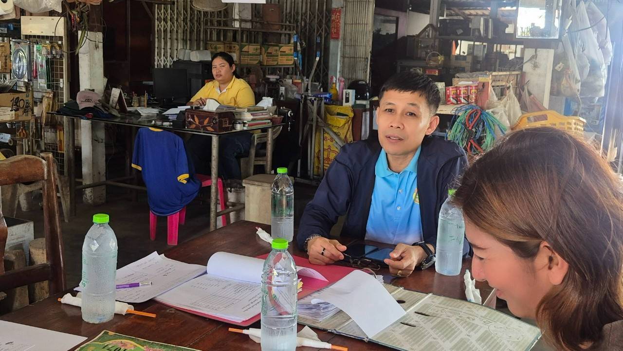 พช.กาญจนบุรี ลงพื้นที่ติดตามการดำเนินงานที่เกี่ยวข้องกับกลุ่มงานสารสนเทศฯ ในพื้นที่อำเภอท่ามะกา