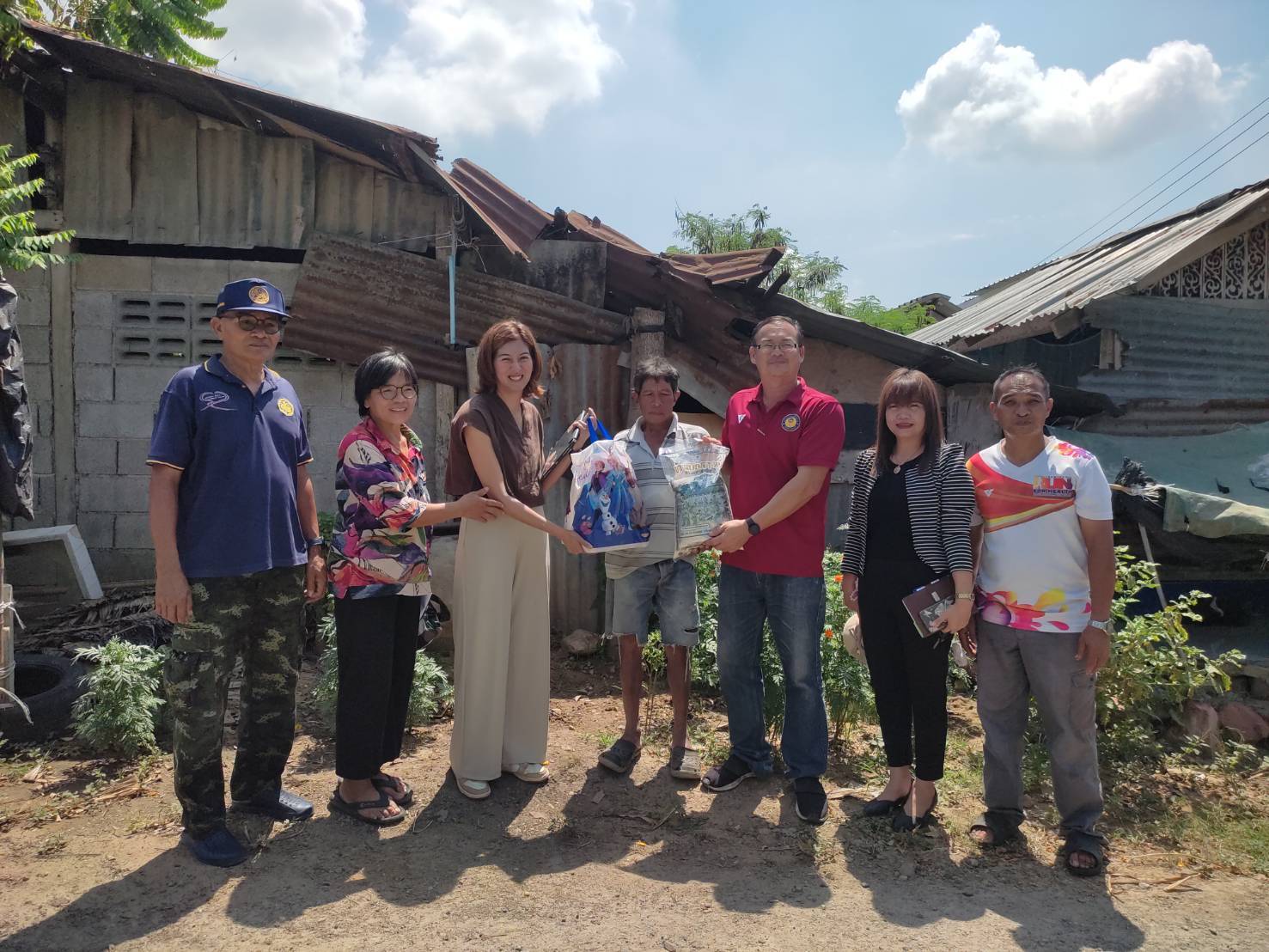 พช.กาญจนบุรี ลงพื้นที่ติดตามการดำเนินงานที่เกี่ยวข้องกับกลุ่มงานสารสนเทศฯ ในพื้นที่อำเภอท่ามะกา
