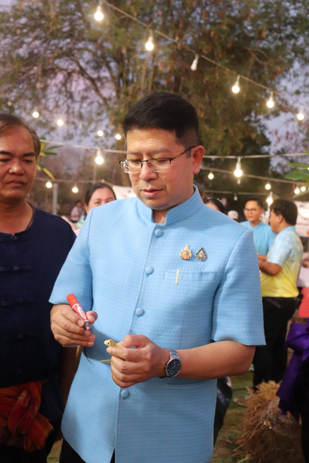 พช.กาญจนบุรี จัดงานนิทรรศการโปรแกรมของผู้จัดโปรแกรมการท่องเที่ยวเชิงสร้างสรรค์ ตามแนวทาง D-HOPE หมู่บ้านท่องเที่ยว OTOP นวัตวิถีบ้านดอนเจดีย์ ระหว่างวันที่ 14-16 มีนาคม 2568