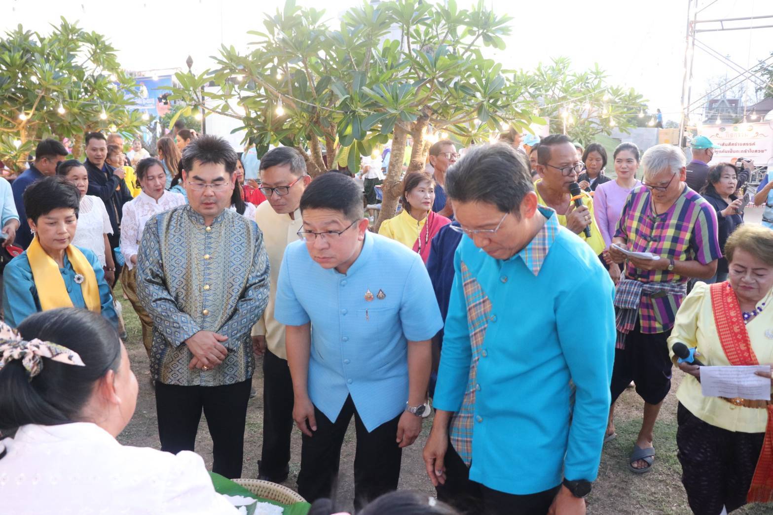 พช.กาญจนบุรี จัดงานนิทรรศการโปรแกรมของผู้จัดโปรแกรมการท่องเที่ยวเชิงสร้างสรรค์ ตามแนวทาง D-HOPE หมู่บ้านท่องเที่ยว OTOP นวัตวิถีบ้านดอนเจดีย์ ระหว่างวันที่ 14-16 มีนาคม 2568