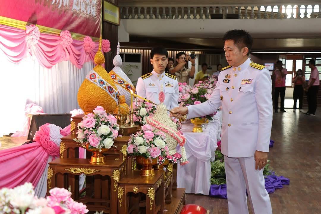 พช.กาญจนบุรี ร่วมพิธีถวายราชสดุดี พระบาทสมเด็จพระจุลจอมเกล้าเจ้าอยู่หัว พระปิยมหาราชเจ้า เนื่องในวันท้องถิ่นไทย ประจำปี 2568