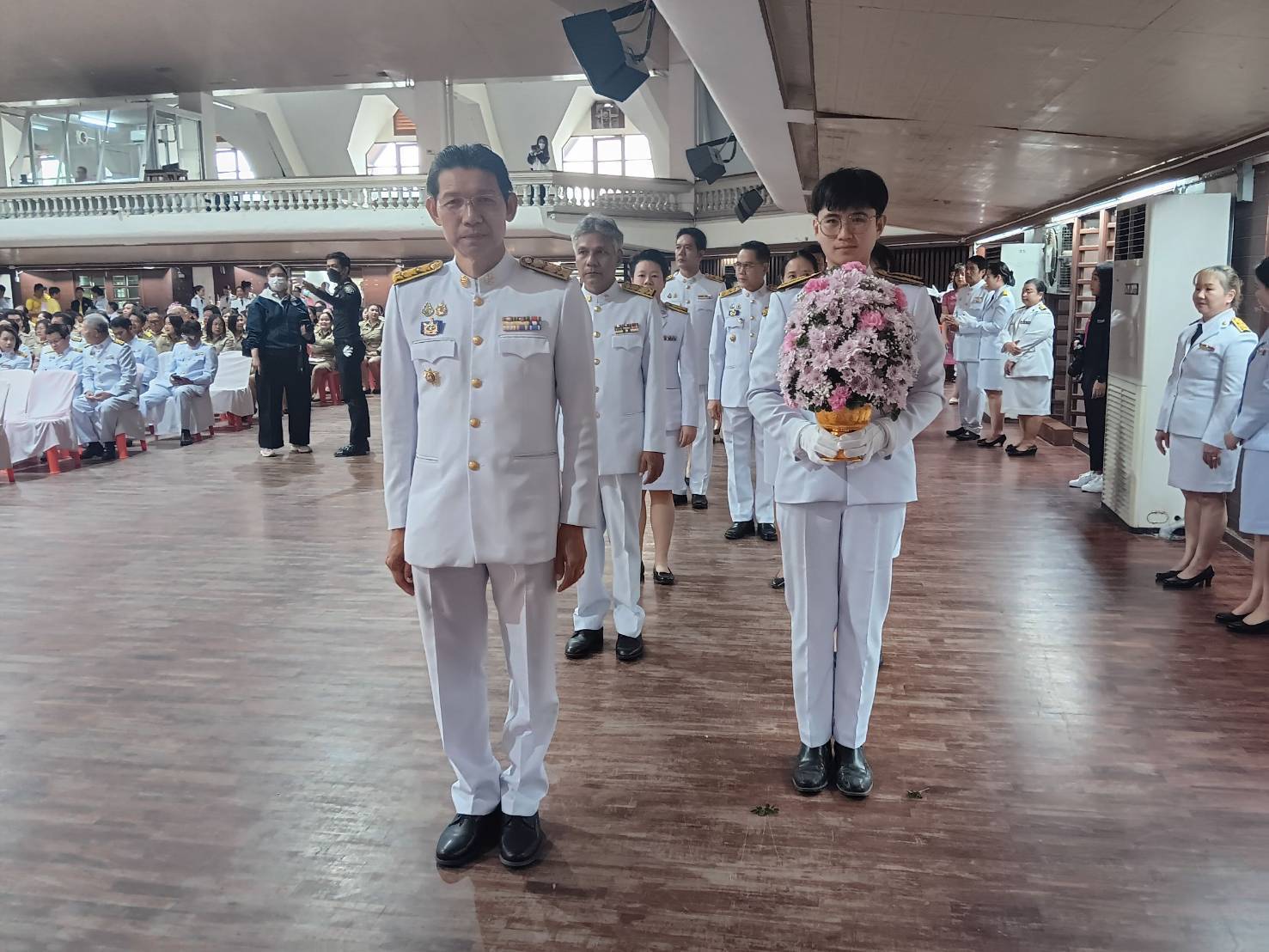 พช.กาญจนบุรี ร่วมพิธีถวายราชสดุดี พระบาทสมเด็จพระจุลจอมเกล้าเจ้าอยู่หัว พระปิยมหาราชเจ้า เนื่องในวันท้องถิ่นไทย ประจำปี 2568