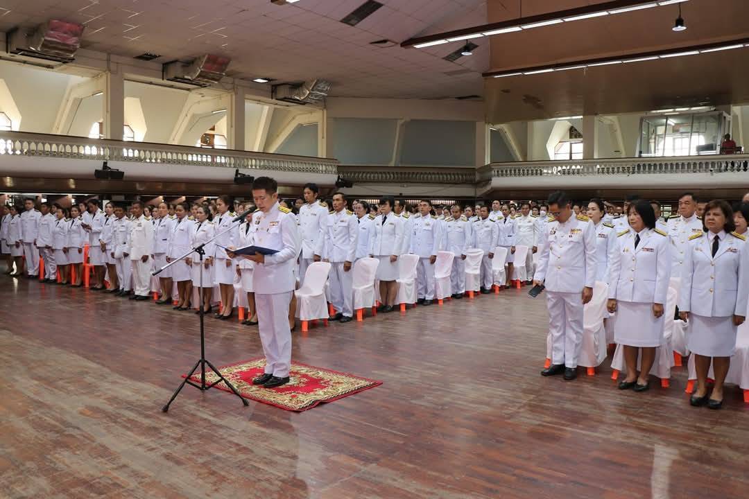 พช.กาญจนบุรี ร่วมพิธีถวายราชสดุดี พระบาทสมเด็จพระจุลจอมเกล้าเจ้าอยู่หัว พระปิยมหาราชเจ้า เนื่องในวันท้องถิ่นไทย ประจำปี 2568