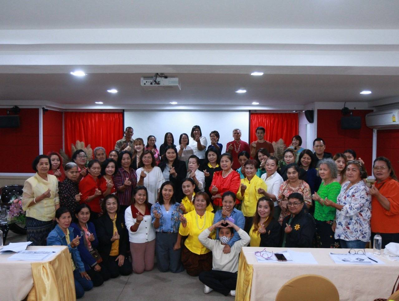 พช. กาญจนบุรี จัดโครงการส่งเสริมการยกระดับศักยภาพผู้ประกอบการและแรงงานการค้าและการลงทุนทั้งในจังหวัดและระหว่างประเทศ