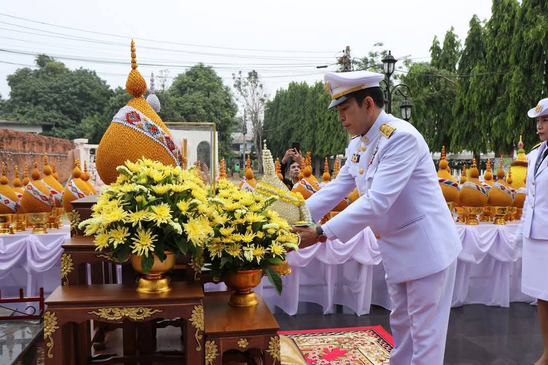 พช. กาญจนบุรี ร่วมพิธีถวายราชสักการะ พระบรมราชานุสาวรีย์ พระบาทสมเด็จพระนั่งเกล้าเจ้าอยู่หัว เนื่องในวันที่ระลึก“พระบาทสมเด็จพระนั่งเกล้าเจ้าอยู่หัว พระมหาเจษฎาราชเจ้า”