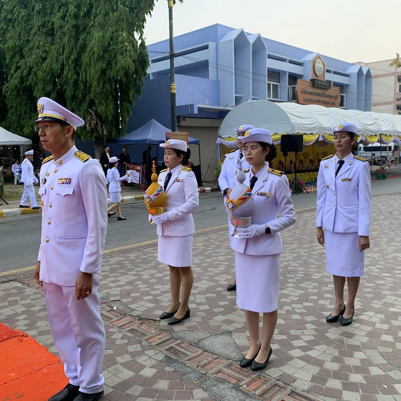พช. กาญจนบุรี ร่วมพิธีถวายราชสักการะ พระบรมราชานุสาวรีย์ พระบาทสมเด็จพระนั่งเกล้าเจ้าอยู่หัว เนื่องในวันที่ระลึก“พระบาทสมเด็จพระนั่งเกล้าเจ้าอยู่หัว พระมหาเจษฎาราชเจ้า”