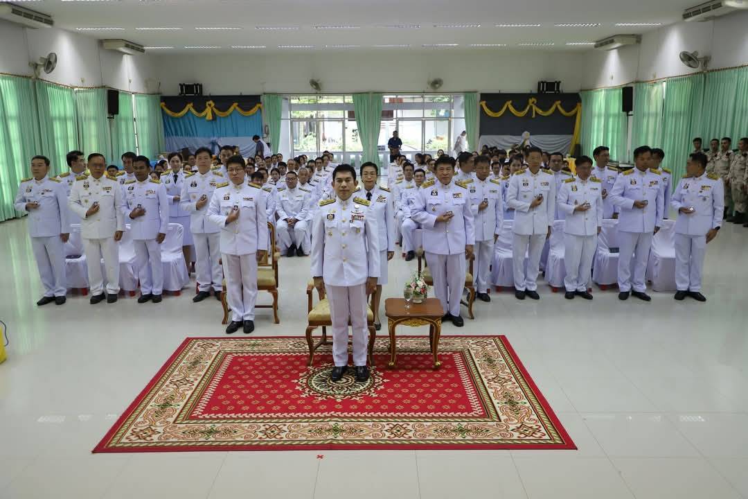 พช.กาญจนบุรี ร่วมพิธีรับเหรียญที่ระลึกพระราชทาน เนื่องในวันข้าราชการพลเรือนและวันคล้ายวันสถาปนากระทรวงมหาดไทย ครบรอบ 133 ปี