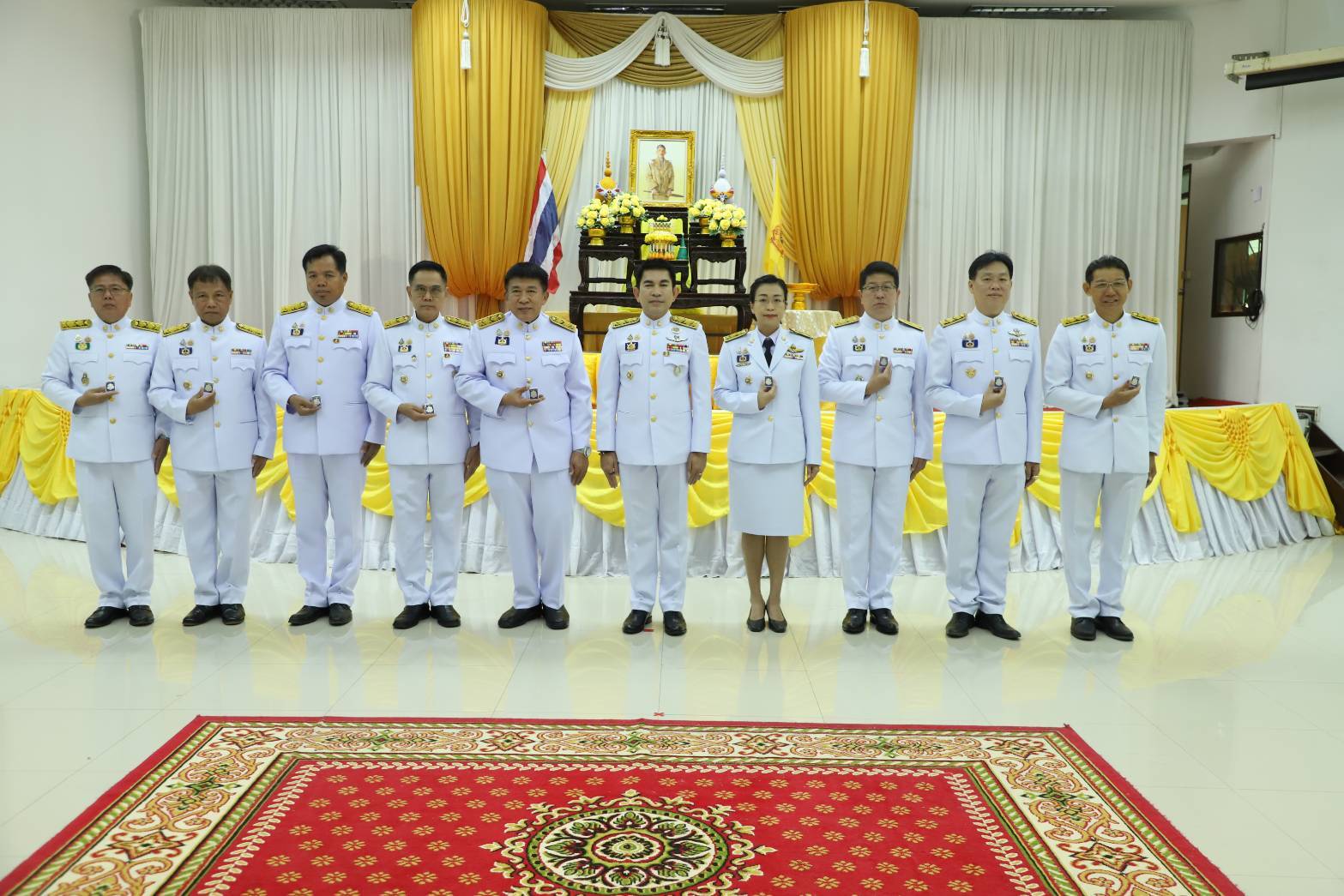 พช.กาญจนบุรี ร่วมพิธีรับเหรียญที่ระลึกพระราชทาน เนื่องในวันข้าราชการพลเรือนและวันคล้ายวันสถาปนากระทรวงมหาดไทย ครบรอบ 133 ปี