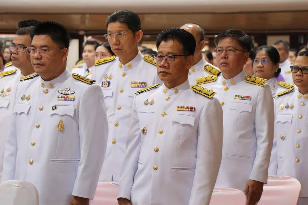 พช. กาญจนบุรี ร่วมพิธีเจริญพระพุทธมนต์และพิธีทำบุญตักบาตรถวายเป็นพระราชกุศล เนื่องในวันคล้ายวันพระราชสมภพ สมเด็จพระกนิษฐาธิราชเจ้า กรมสมเด็จพระเทพรัตนราชสุดาฯ สยามบรมราชกุมารี 2 เมษายน