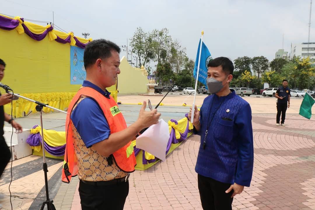พช. กาญจนบุรี ร่วมโครงการมหาดไทย แรงงาน สานพลังเครือข่าย ร่วมใจต้านอัคคีภัย ในหน่วยงานภาครัฐ และสถานประกอบกิจการ ประจำปี 2568 เพื่อให้ความรู้เรื่องการฝึกซ้อมดับเพลิงและฝึกซ้อมอพยพกรณีมีเหตุฉุกเฉินเกิดขึ้น