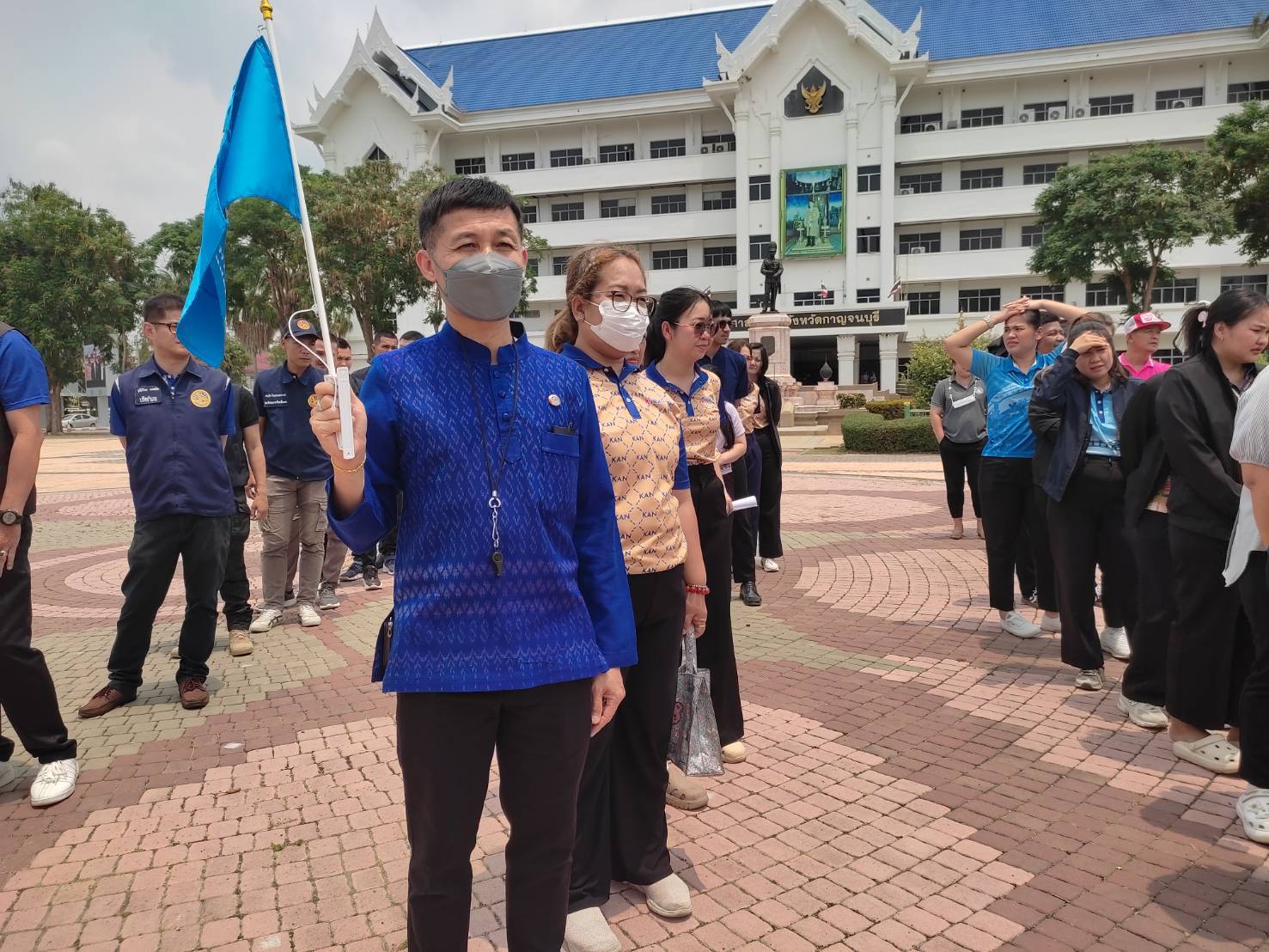 พช. กาญจนบุรี ร่วมโครงการมหาดไทย แรงงาน สานพลังเครือข่าย ร่วมใจต้านอัคคีภัย ในหน่วยงานภาครัฐ และสถานประกอบกิจการ ประจำปี 2568 เพื่อให้ความรู้เรื่องการฝึกซ้อมดับเพลิงและฝึกซ้อมอพยพกรณีมีเหตุฉุกเฉินเกิดขึ้น
