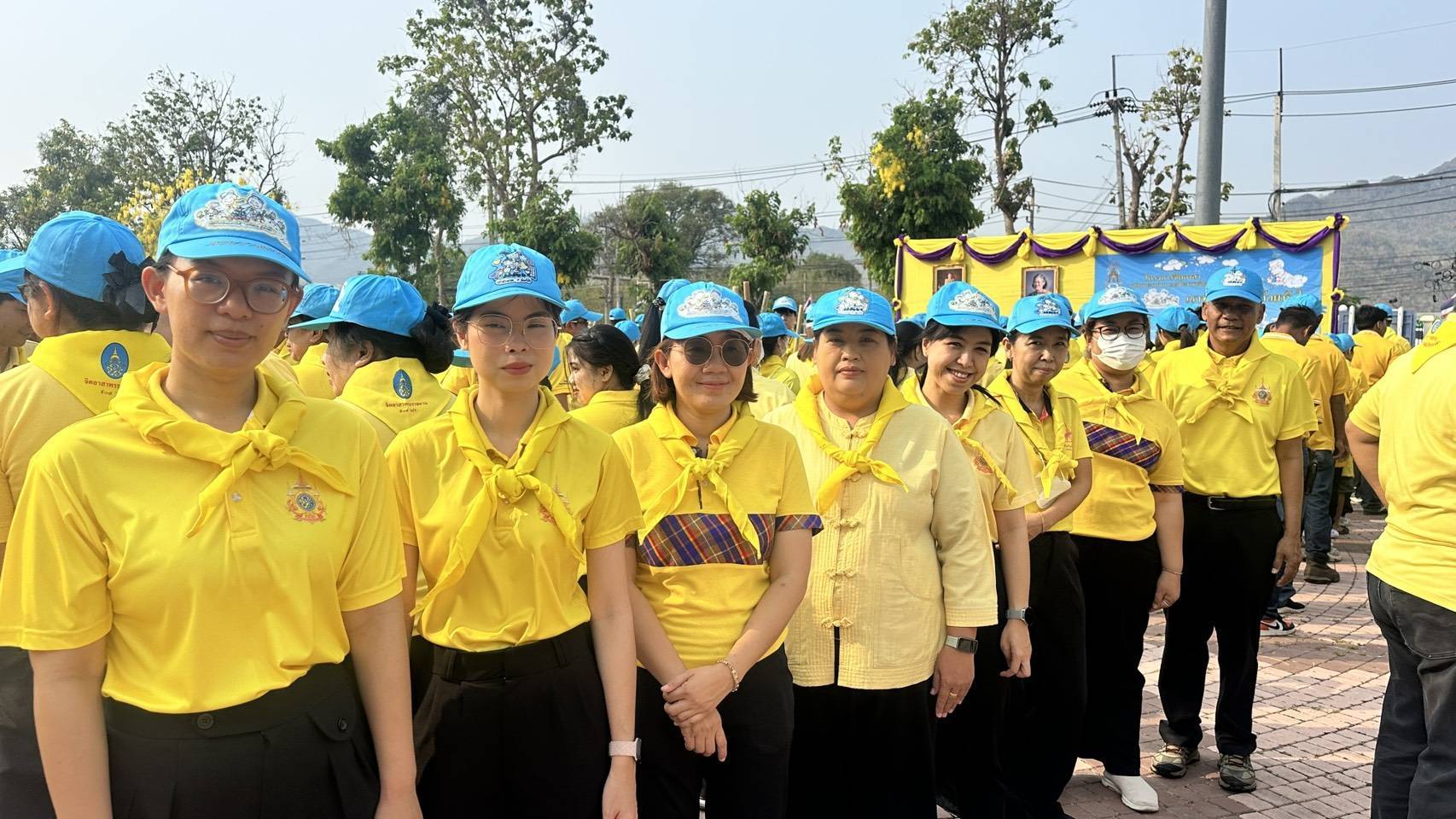 พช.กาญจนบุรี  ร่วมกิจกรรมจิตอาสา พัฒนาปรับปรุงภูมิทัศน์ เนื่องในวันคล้ายวันพระราชสมภพสมเด็จพระกนิษฐาธิราชเจ้า กรมสมเด็จพระเทพรัตนราชสุดาฯ สยามบรมราชกุมารี และวันข้าราชการพลเรือน ประจำปี 2568