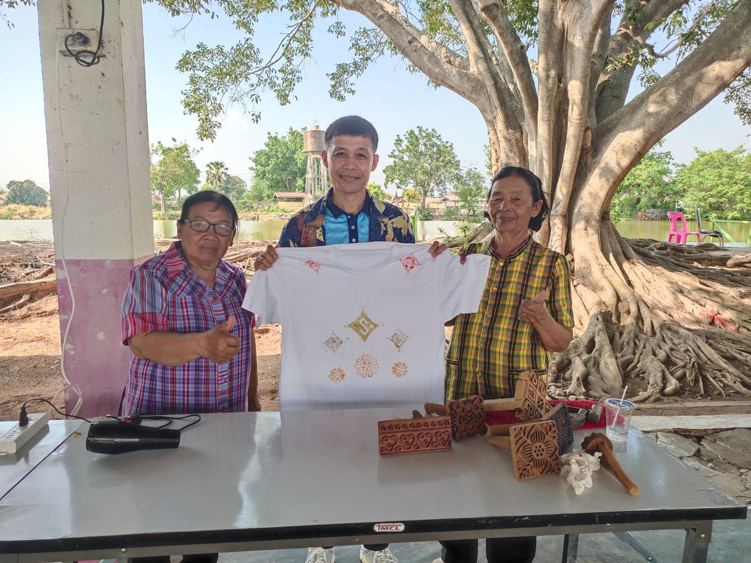 พช.กาญจนบุรี ร่วมต้อนรับติดตามการดำเนินงานขับเคลื่อนงานด้านอุดมศึกษา วิทยาศาสตร์ วิจัยและนวัตกรรม (อววน.) สู่การพัฒนาท้องถิ่นในพื้นที่จังหวัดกาญจนบุรี