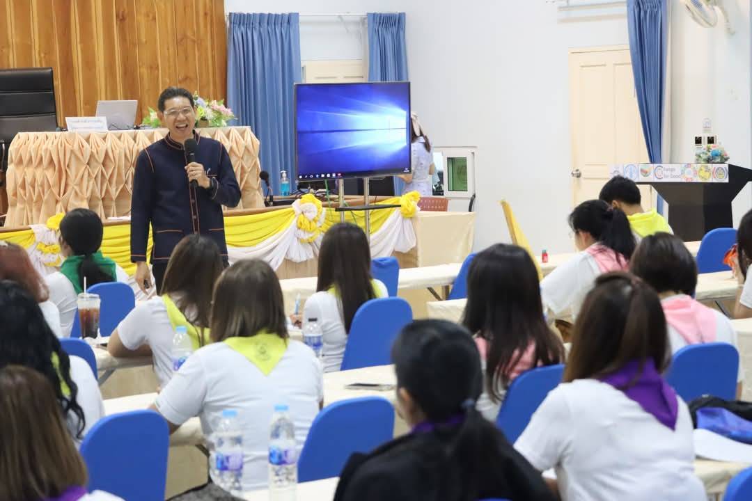พจ.กาญจนบุรี เป็นวิทยากรบรรยายและฝึกปฏิบัติ หัวข้อ ทักษะการพัฒนาโครงการและการวางแผนพัฒนาชุมชน แก่“นักพัฒนาชุมชน” รุ่นที่ 50