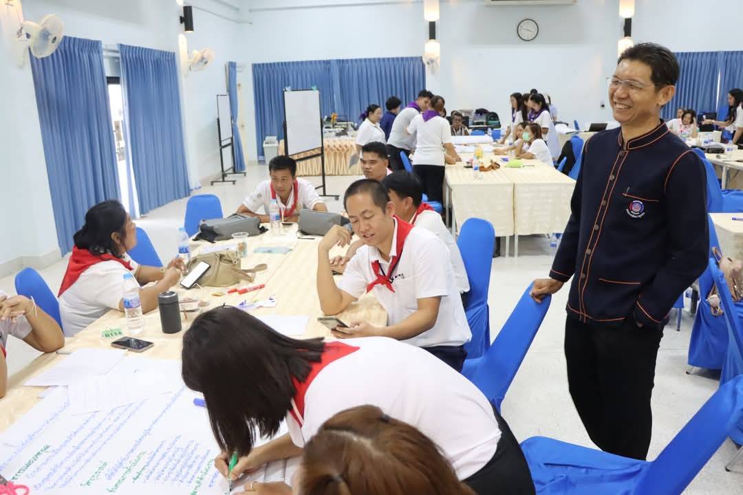 พจ.กาญจนบุรี เป็นวิทยากรบรรยายและฝึกปฏิบัติ หัวข้อ ทักษะการพัฒนาโครงการและการวางแผนพัฒนาชุมชน แก่“นักพัฒนาชุมชน” รุ่นที่ 50