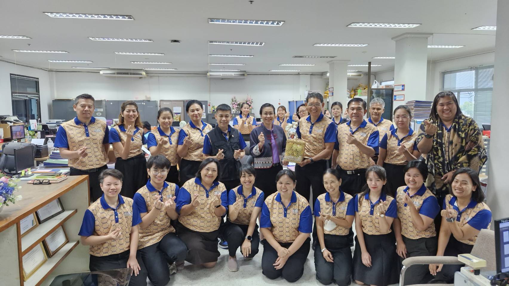 พช. กาญจนบุรี ร่วมต้อนรับการตรวจเยี่ยมสำนักงานพัฒนาชุมชนจังหวัดกาญจนบุรี จากรองผู้ว่าราชการจังหวัดกาญจนบุรี (นางพรรณวิภา ปิยัมปุตระ)