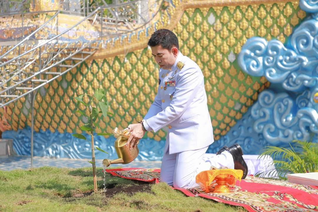 พจ.กาญจนบุรี ร่วมพิธีปลูก “พระศรีมหาโพธิทศมราชบพิตร” เนื่องในเทศกาลสำคัญทางพระพุทธศาสนา วันวิสาขบูชา ประจำปี 2568