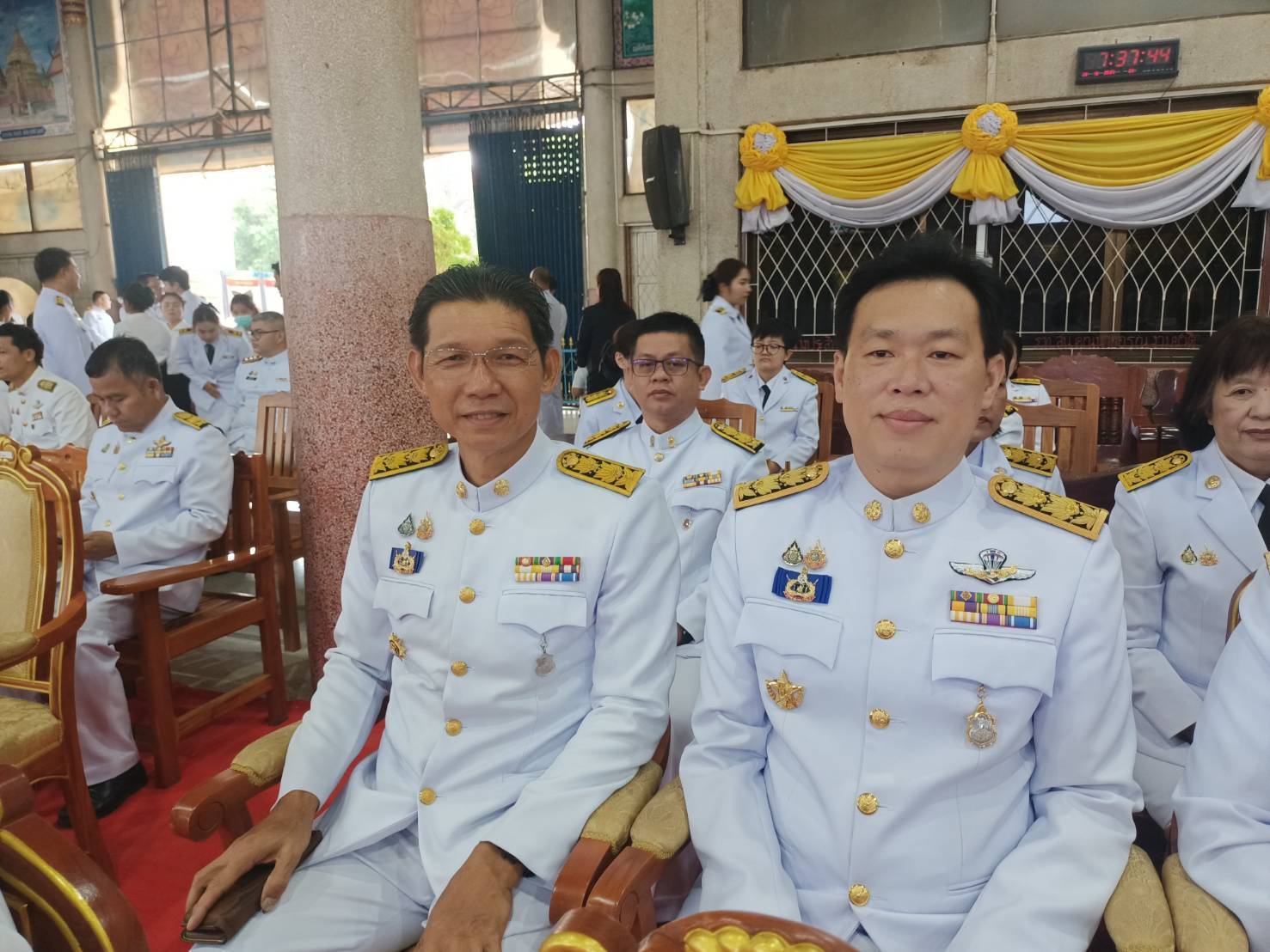 พช.กาญจนบุรี ร่วมทำบุญ ตักบาตรข้าวสารอาหารแห้ง เนื่องในวันวิสาขบูชา ประจำปี 2568