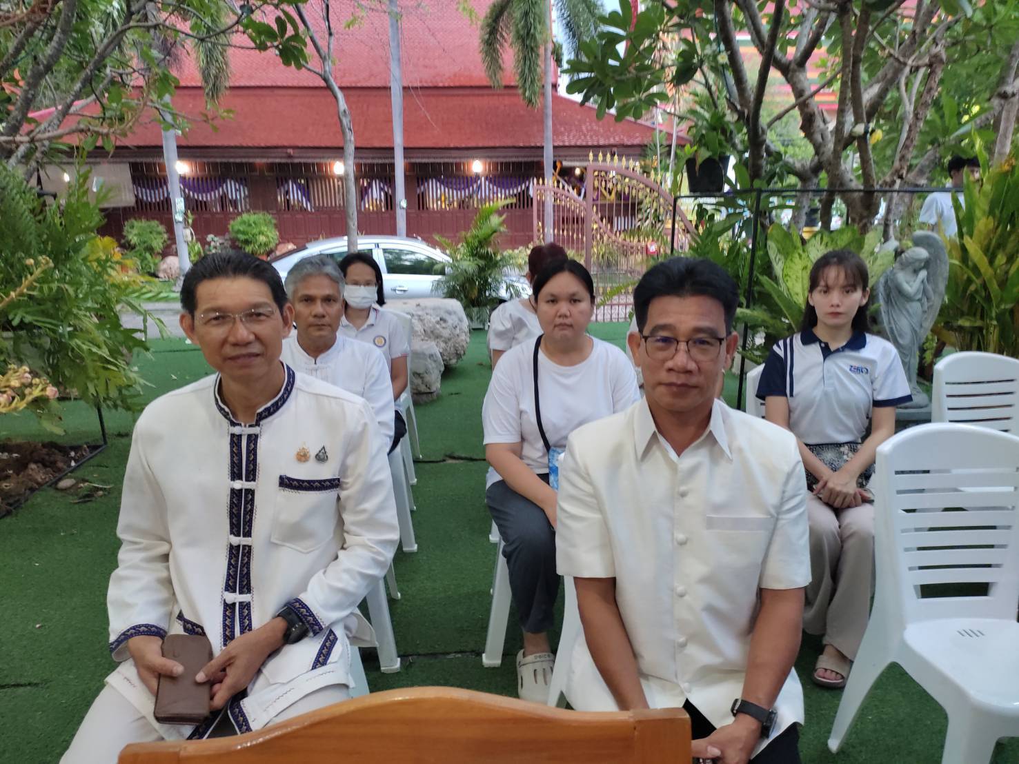 พช.กาญจนบุรี ร่วมประกอบพิธีแสดงตนเป็นพุทธมามกะ ฟังพระธรรมเทศนา และเวียนเทียน เนื่องในเทศกาลวันวิสาขบูชา ประจำปี 2568