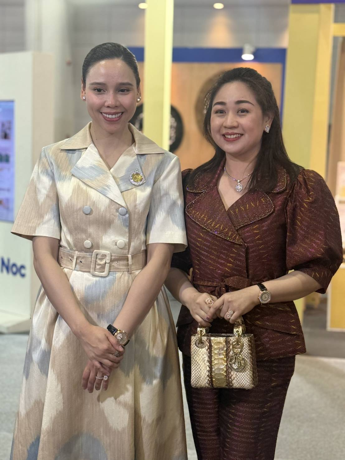 รองผู้ว่าราชการจังหวัดกาญจนบุรี ร่วมพิธีเปิดงานและเยี่ยมชมให้กำลังใจผู้ประกอบการของจังหวัดกาญจนบุรี ในงาน OTOP MIDYEAR 2025 ยอดจำหน่ายสินค้า OTOP กาญจน์ 3 วัน กว่า 2 ล้านบาท