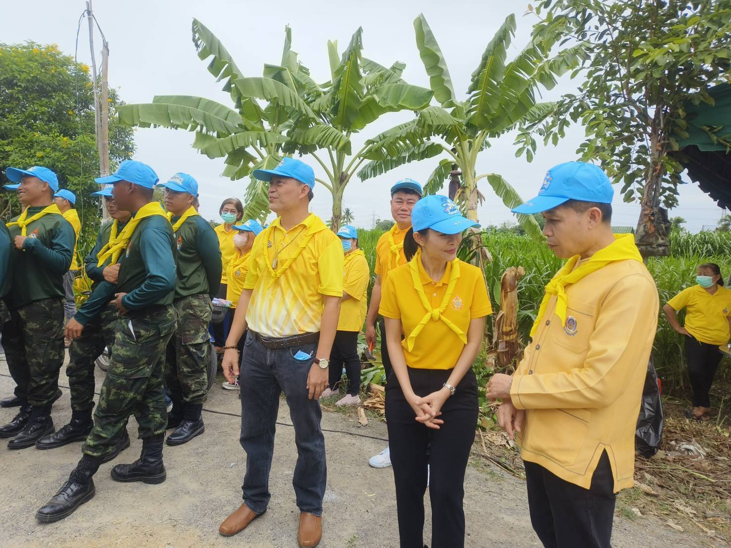 พช.กาญจนบุรี เริ่มแล้ว !!! จัดชุดจิตอาสาพระราชทาน รื้อถอนครัวเรือนโครงการบ้านห่วงใย จากใจ GLO ประจำปีงบประมาณ 2568