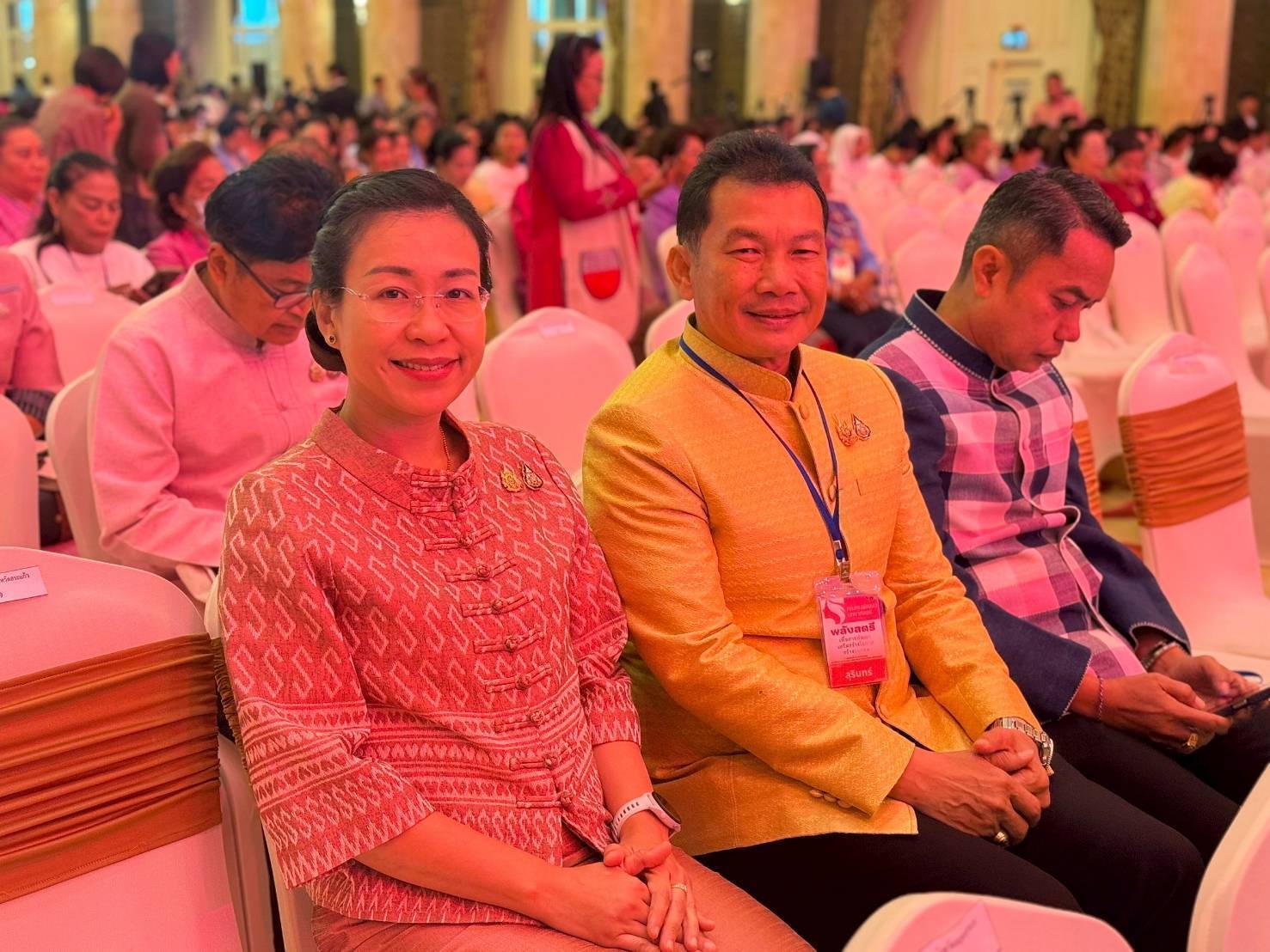 รองผู้ว่าราชการจังหวัดกาญจนบุรี นำทีมคณะอนุกรรมการบริหารกองทุนพัฒนาบทบาทสตรีจังหวัดกาญจนบุรีร่วมงาน “พลังสตรีเพื่อการพัฒนา เสริมสร้างโอกาส สร้างอนาคต”