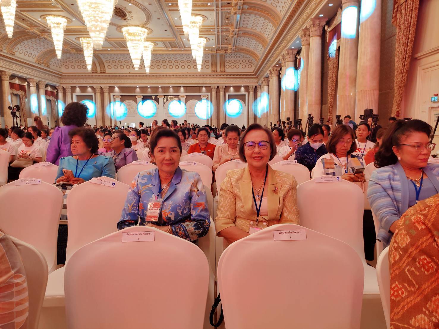 รองผู้ว่าราชการจังหวัดกาญจนบุรี นำทีมคณะอนุกรรมการบริหารกองทุนพัฒนาบทบาทสตรีจังหวัดกาญจนบุรีร่วมงาน “พลังสตรีเพื่อการพัฒนา เสริมสร้างโอกาส สร้างอนาคต”