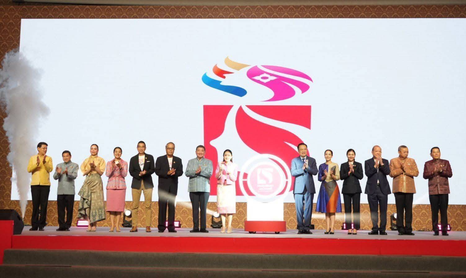 รองผู้ว่าราชการจังหวัดกาญจนบุรี นำทีมคณะอนุกรรมการบริหารกองทุนพัฒนาบทบาทสตรีจังหวัดกาญจนบุรีร่วมงาน “พลังสตรีเพื่อการพัฒนา เสริมสร้างโอกาส สร้างอนาคต”